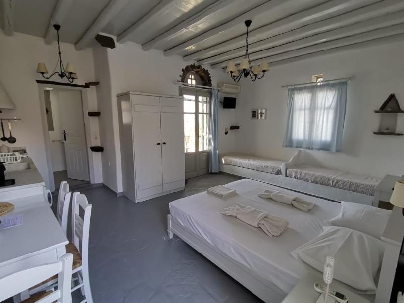 Elia Apartments Agios Romanos Ngoại thất bức ảnh