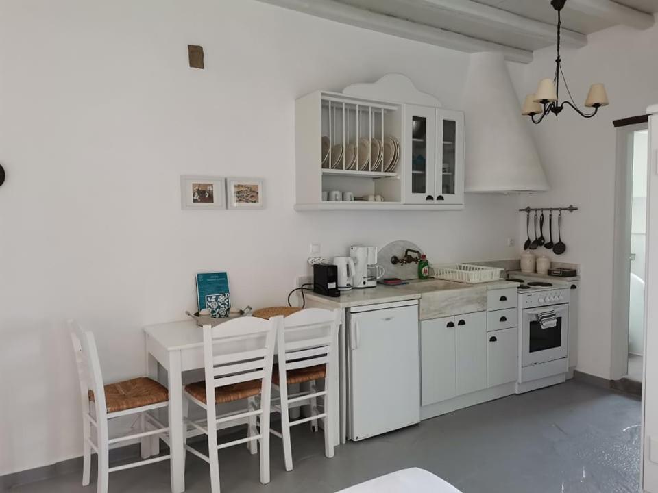 Elia Apartments Agios Romanos Ngoại thất bức ảnh