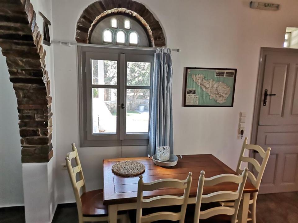 Elia Apartments Agios Romanos Ngoại thất bức ảnh