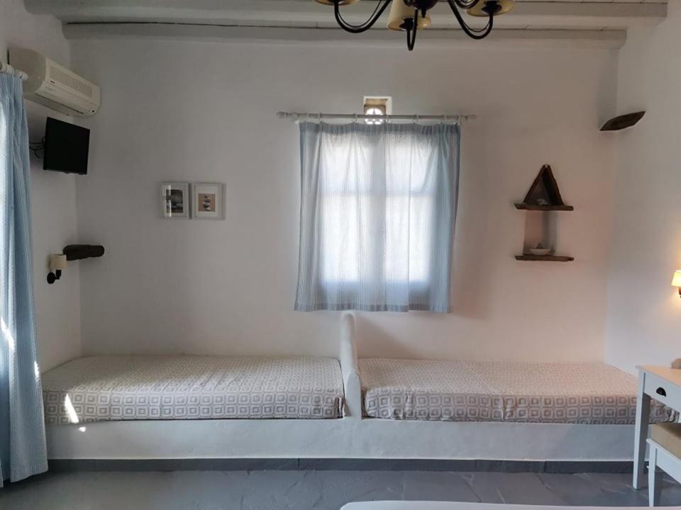 Elia Apartments Agios Romanos Ngoại thất bức ảnh