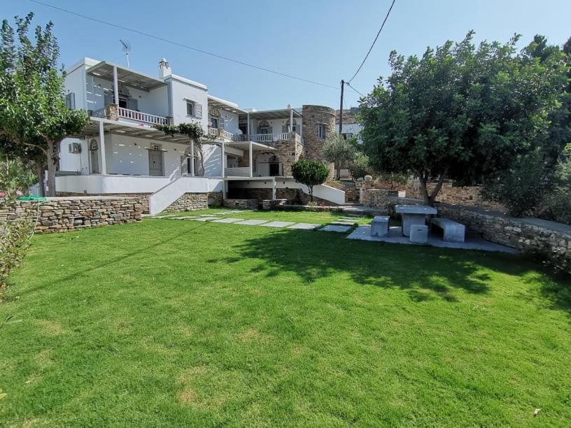 Elia Apartments Agios Romanos Ngoại thất bức ảnh