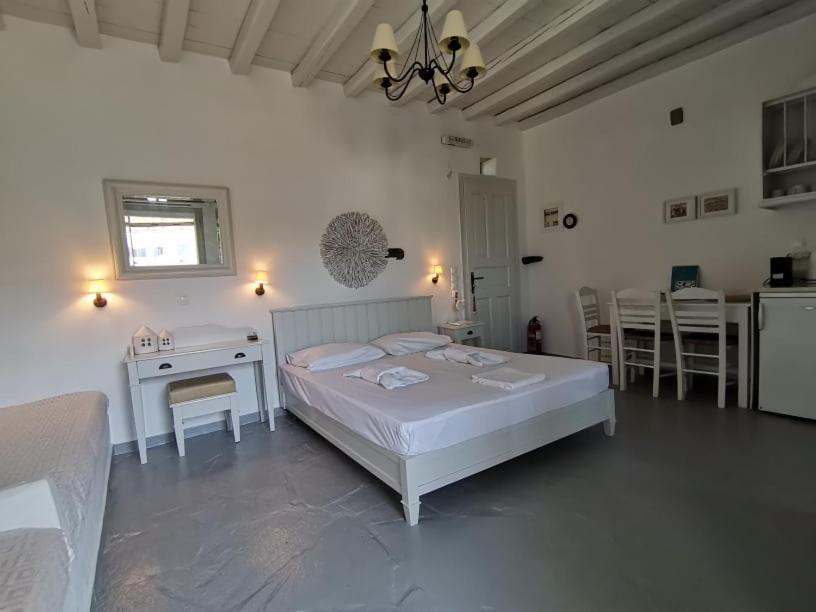 Elia Apartments Agios Romanos Ngoại thất bức ảnh
